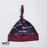 Maroon black whale knotted beanie Ietermago