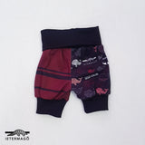 Maroon black whale shorts Ietermago