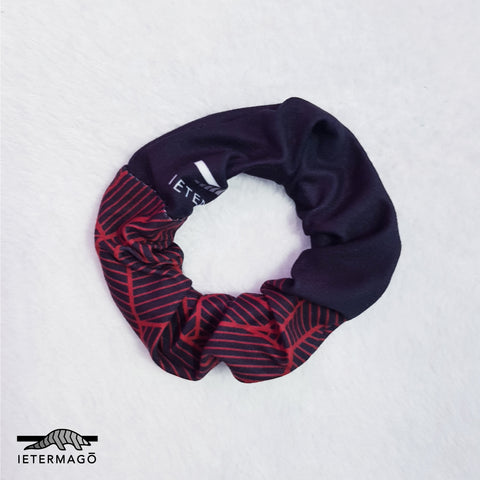 Red black scrunchie Ietermago